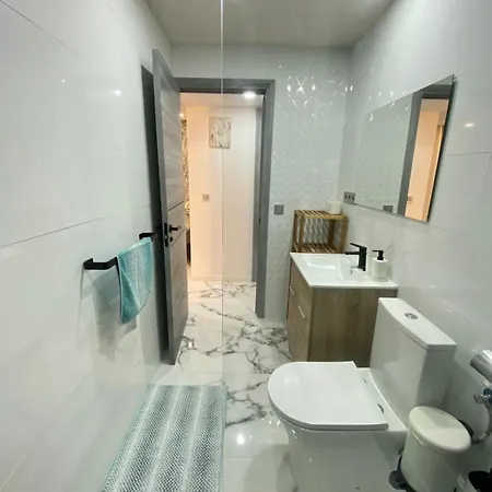 Beach Center Apartment